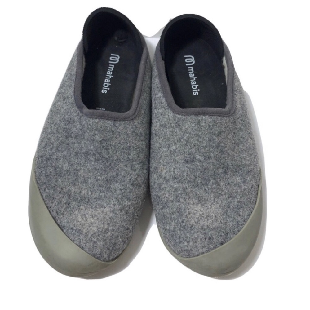Mahabis gray sippers. Size 39.